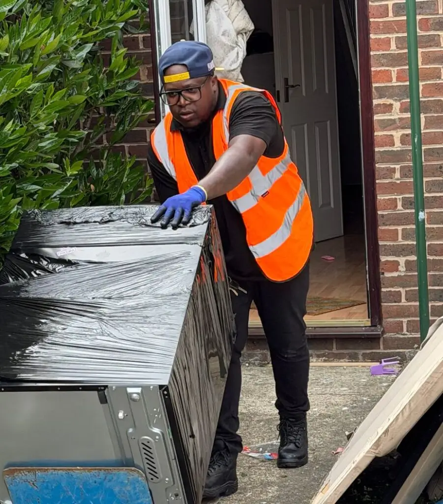 Kirk Smith - Smith and Co Moves Oxfordshire
