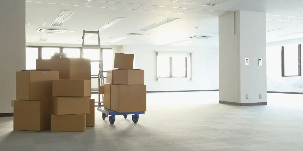 Smith and Co Moves Commercial Moves Oxfordshire
